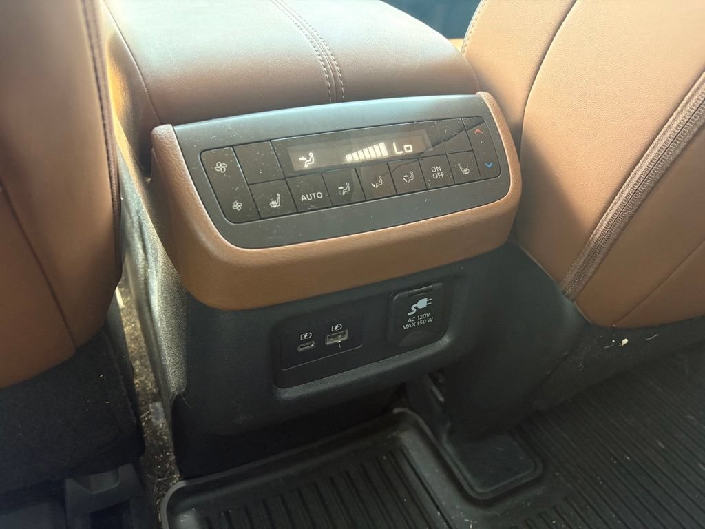 Used 2023 Nissan Pathfinder Platinum AWD/4WD image 30