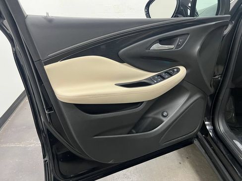 Used 2018 Buick Envision Preferred AWD/4WD image 12