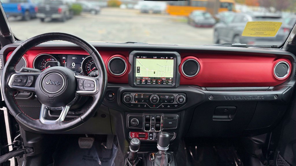 Used 2021 Jeep Wrangler Unlimited Rubicon w/ Dual Top Group AWD/4WD image 27