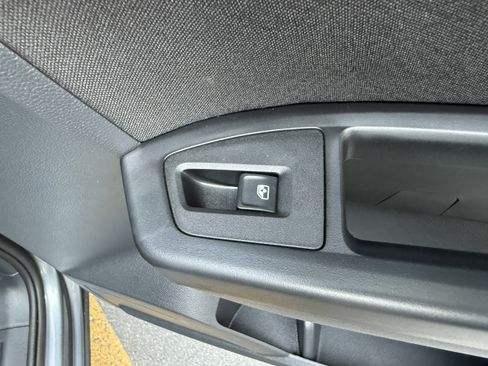 Used 2021 Volkswagen Atlas S image 25