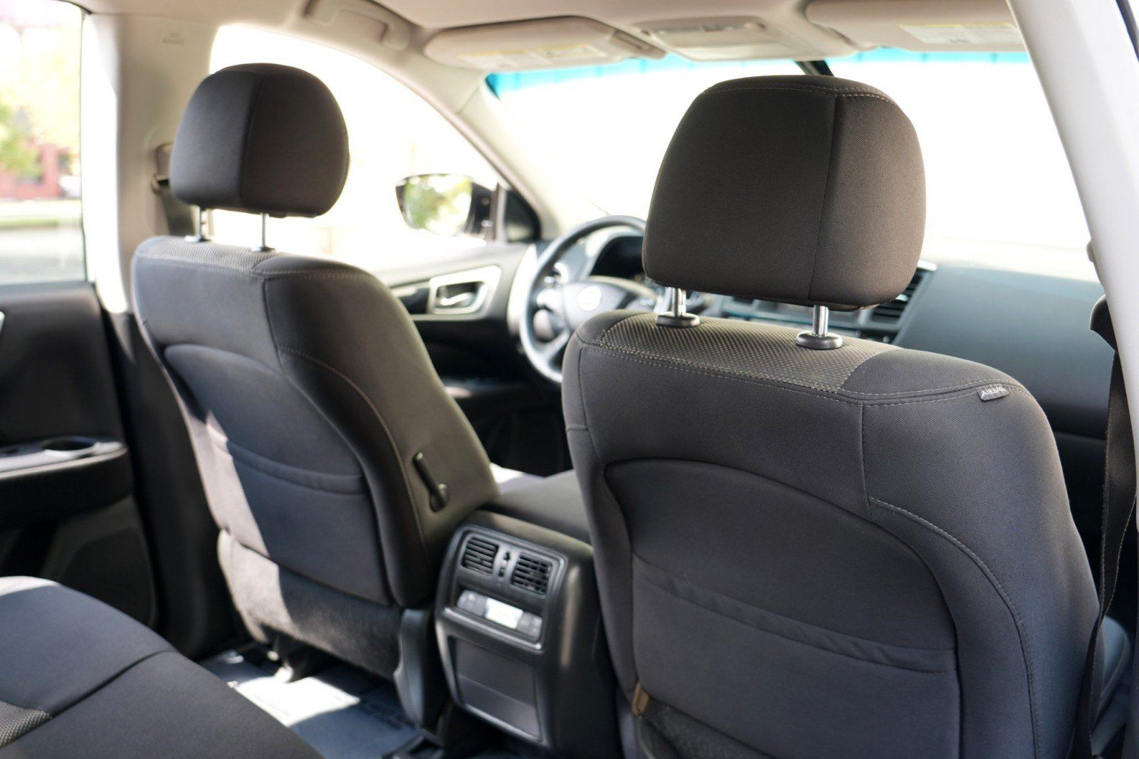 Used 2017 Nissan Pathfinder SV FWD image 32