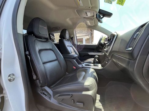 Used 2018 Chevrolet Colorado ZR2 w/ LPO, Premium Interior Package AWD/4WD image 15