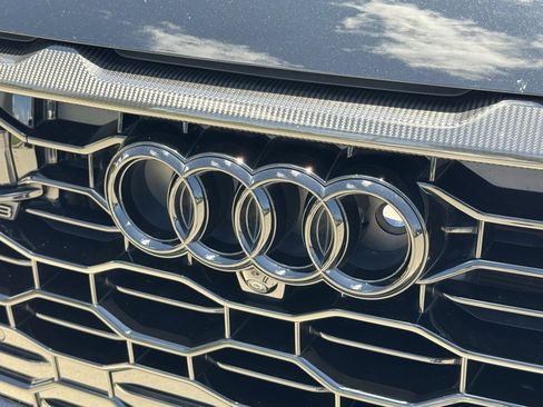Used 2024 Audi RS Q8 image 13