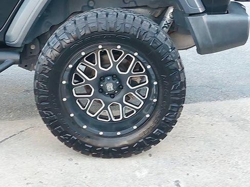 Used 2018 Jeep Wrangler Unlimited Sport S AWD/4WD image 29