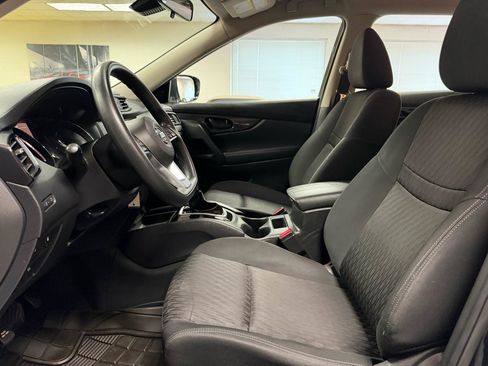 Used 2020 Nissan Rogue S AWD/4WD image 24