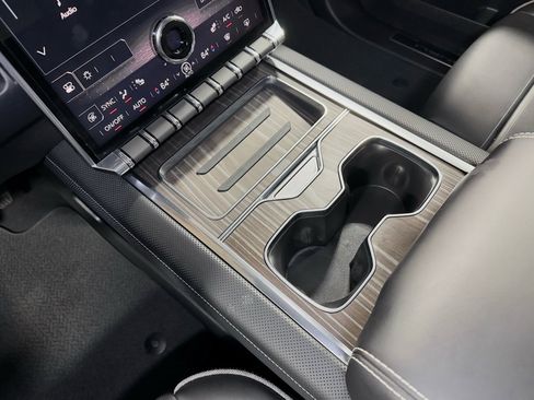 Used 2025 GMC Sierra EV Denali image 18