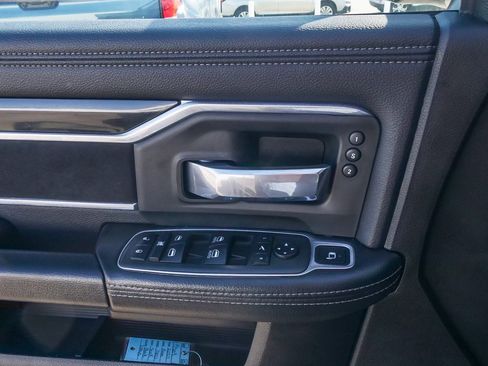 Used 2020 RAM 2500 Laramie w/ Night Edition image 19