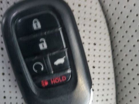 Certified 2023 Honda Pilot Elite image 35