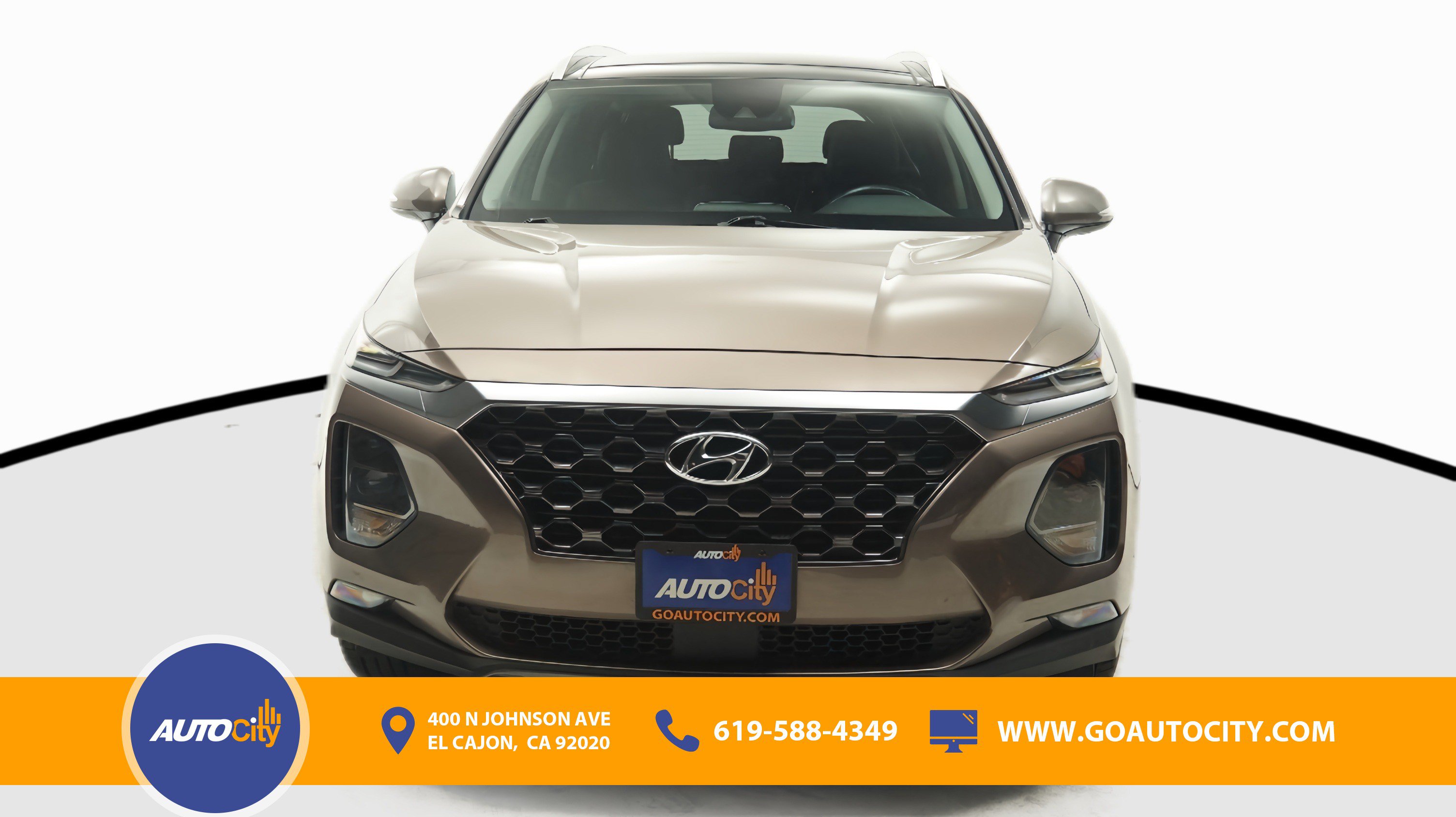 Used 2020 Hyundai Santa Fe SEL w/ Convenience + Premium Package FWD image 4