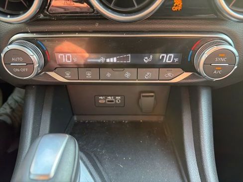 Used 2023 Nissan Sentra SR w/ Midnight Edition Package image 25