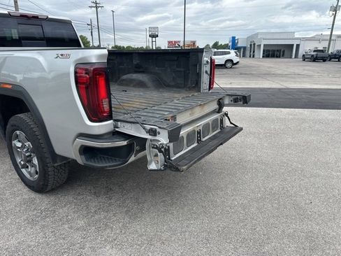 Used 2023 GMC Sierra 3500 SLT w/ SLT Preferred Package image 14