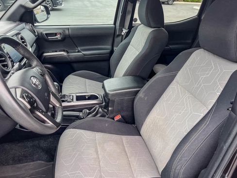 Used 2023 Toyota Tacoma TRD Off-Road w/ Black Out Package (TMS) image 16