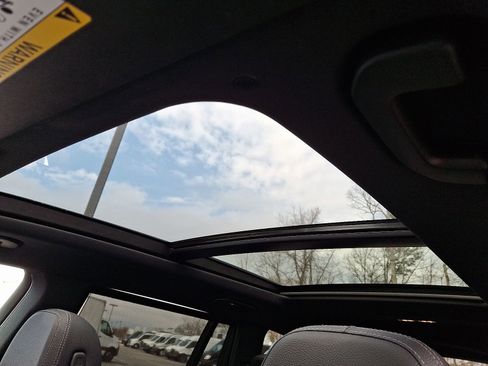 Certified 2025 Mercedes-Benz GLS 450 4MATIC image 14