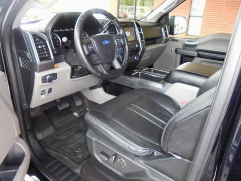 Used 2018 Ford F150 XLT w/ Equipment Group 302A Luxury AWD/4WD image 7