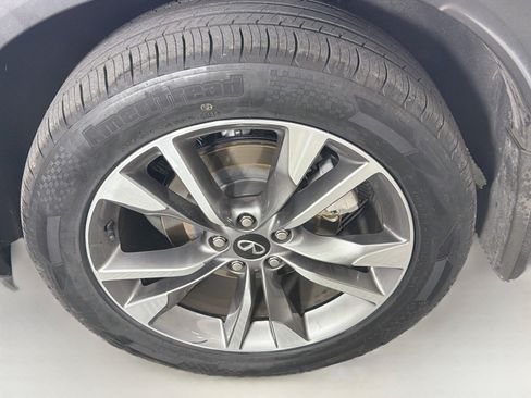 Used 2023 INFINITI QX60 Luxe w/ Performance Audio Package FWD image 11