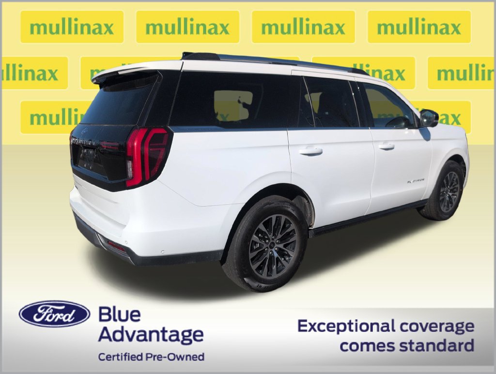 Used 2025 Ford Expedition Platinum AWD/4WD image 3