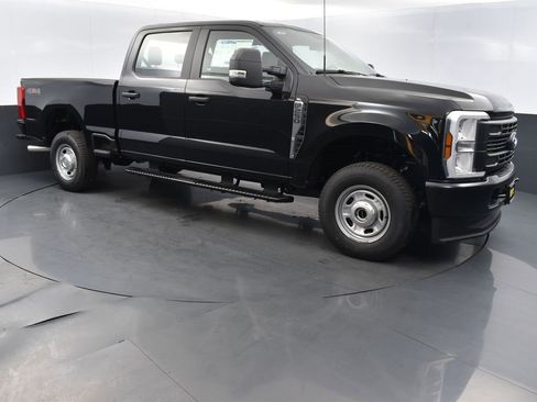 New 2026 Ford F250 XL image 3