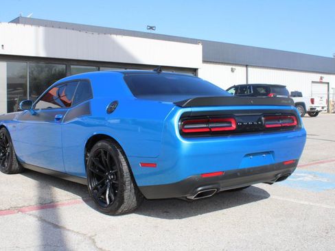 Used 2023 Dodge Challenger R/T Scat Pack w/ T/A Package image 4