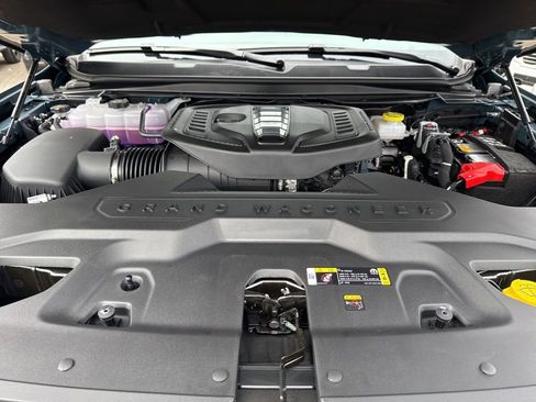 New 2026 Jeep Grand Wagoneer 4WD image 36