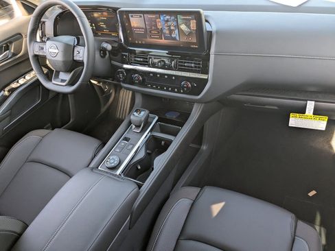 New 2026 Nissan Pathfinder SL AWD/4WD image 28