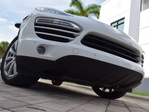 Used 2013 Porsche Cayenne Diesel AWD/4WD image 14