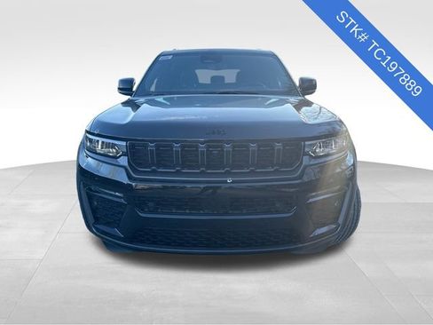 New 2026 Jeep Grand Cherokee Limited image 2