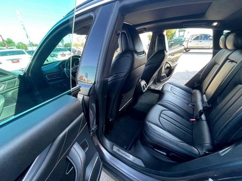 Used 2019 Maserati Levante S GranSport image 14