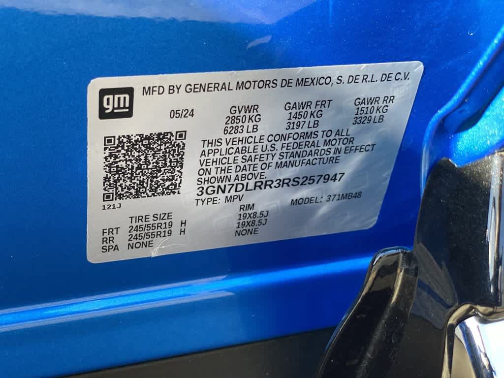 Used 2024 Chevrolet Equinox EV LT w/ LPO, Trailering Package AWD/4WD image 27