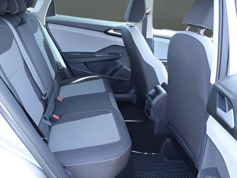 Certified 2023 Volkswagen Taos S FWD image 19