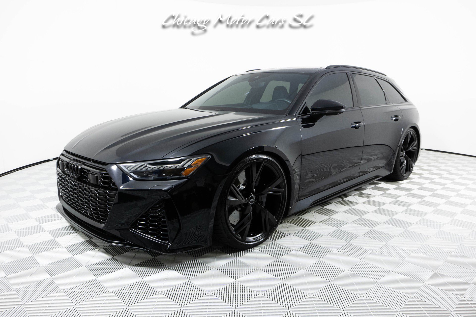 Used 2021 Audi RS 6 AWD/4WD image 1