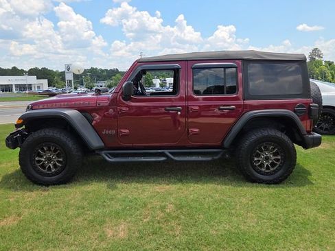 Used 2021 Jeep Wrangler Unlimited Rubicon AWD/4WD image 8