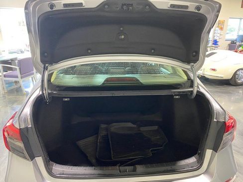 Used 2022 Honda Civic EX image 16
