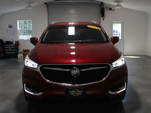Used 2019 Buick Enclave Essence w/ LPO, Luxury Package image 51