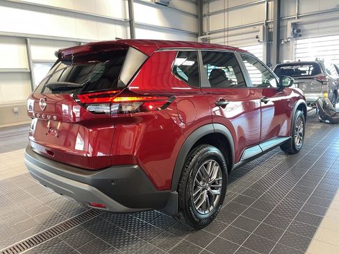Used 2023 Nissan Rogue S image 16