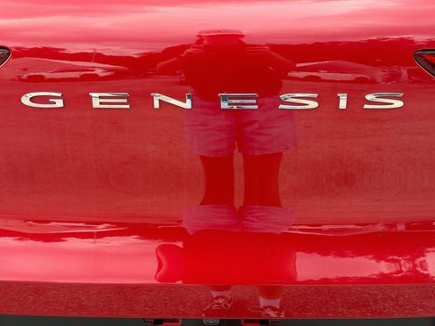 Used 2025 Genesis GV70 2.5T AWD/4WD image 11