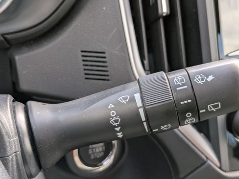 Certified 2022 Subaru Forester Premium image 27