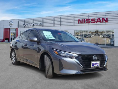 New 2025 Nissan Sentra S image 4