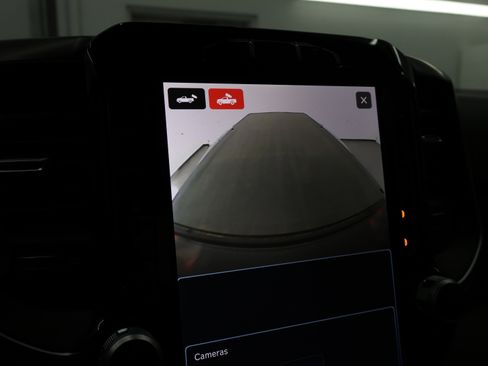 Used 2024 RAM 3500 Big Horn w/ Night Edition AWD/4WD image 17