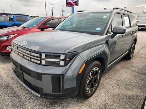 Used 2024 Hyundai Santa Fe SEL image 3