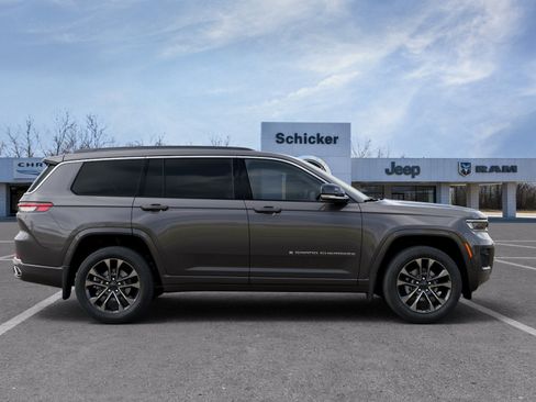 New 2025 Jeep Grand Cherokee L Overland w/ Advanced Protech Group III AWD/4WD image 45