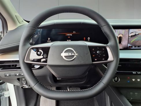 New 2025 Nissan Murano SL image 11