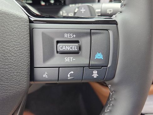 New 2026 Nissan Pathfinder Platinum FWD image 23