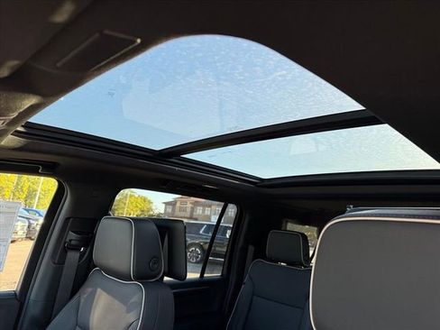 New 2026 Chevrolet Suburban Premier image 6