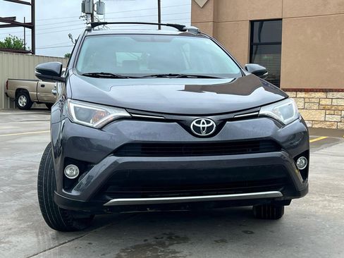 Used 2016 Toyota RAV4 XLE FWD image 2