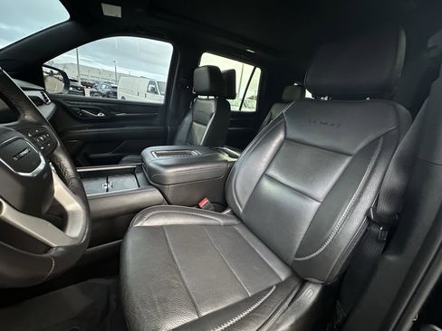 Used 2023 GMC Yukon Denali w/ Denali Reserve Package image 35