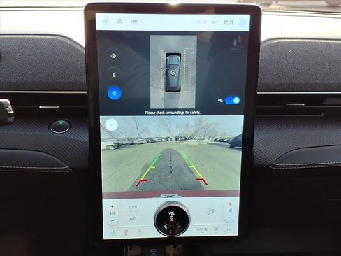 Certified 2021 Ford Mustang Mach-E Premium image 17