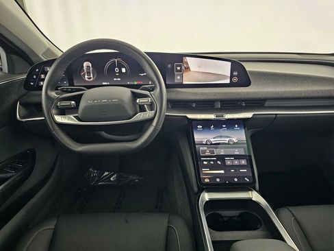 Used 2025 Lucid Air Touring AWD/4WD image 18
