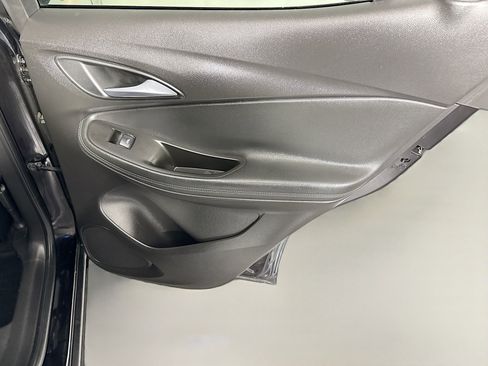 Used 2020 Buick Encore GX Preferred w/ Cold Weather Comfort Package FWD image 28