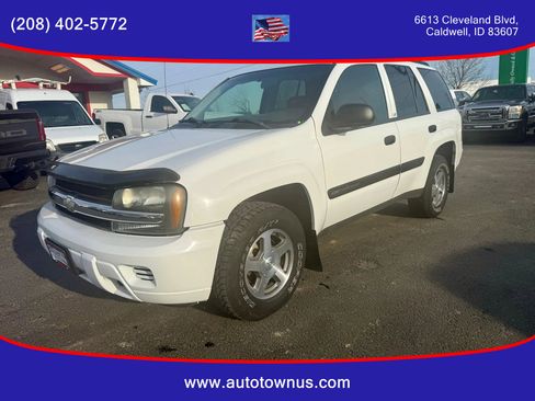 Used 2003 Chevrolet TrailBlazer LS w/ Preferred Equipment Group image 1