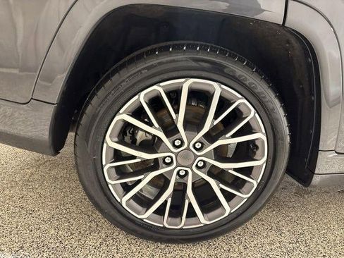 Used 2024 Jeep Grand Cherokee L Summit image 34